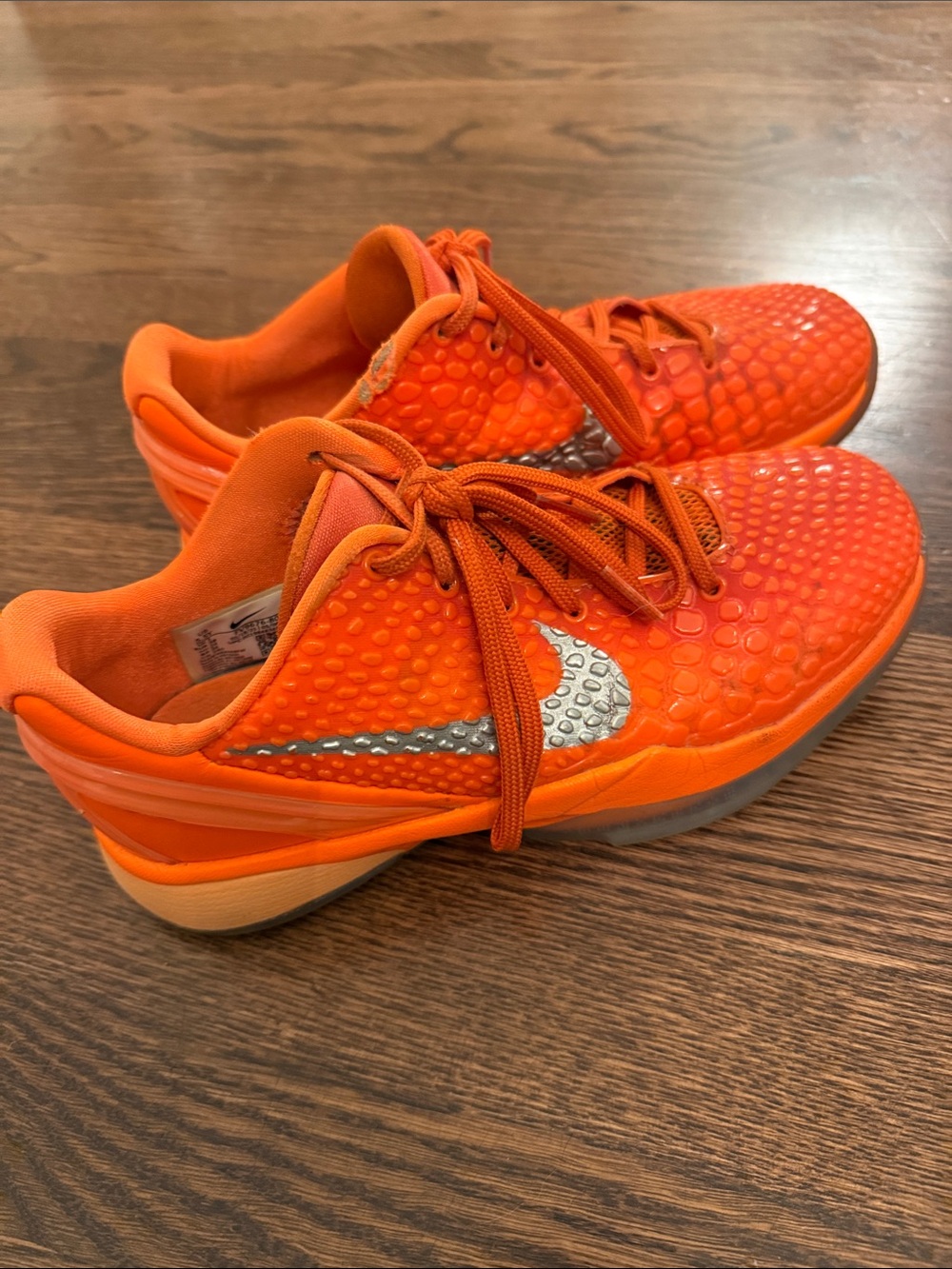 Nike Kobe Basketvall Nike Kids - size 5.5 youth